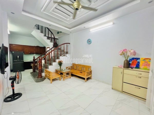ĐẸP NHẤT PHÂN KHÚC – NGÕ HỒ XANH MÁT – CÂY XANH – HIẾM NHÀ BÁN –
SỔ VUÔNG – PHÂN LÔ – GẦN HỒ –