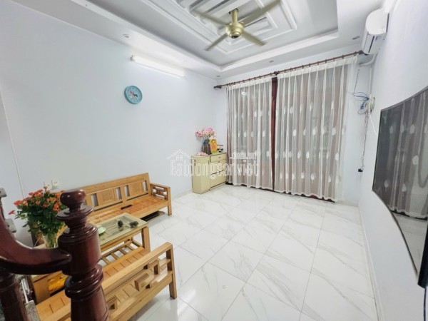 ĐẸP NHẤT PHÂN KHÚC – NGÕ HỒ XANH MÁT – CÂY XANH – HIẾM NHÀ BÁN –
SỔ VUÔNG – PHÂN LÔ – GẦN HỒ –