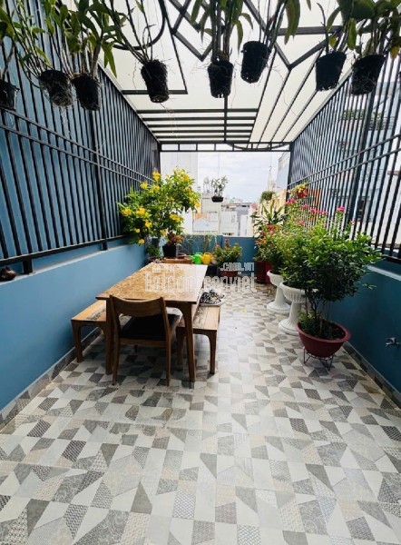 HẺM THÀNH THÁI Q10 – 4 TẦNG ĐẸP – 66M² – NHỈNH 14