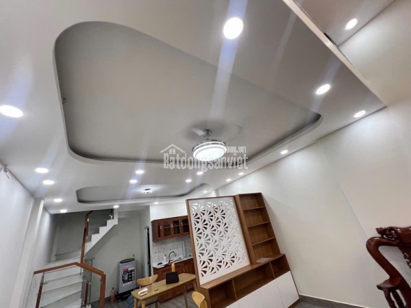 CƠ HỘI VÀNG CHO NHÀ MỚI - CHỈ 4.95 TỶ, VỊ TRÍ SIÊU ĐẸP GẦN CHỢ HIỆP PHÚ