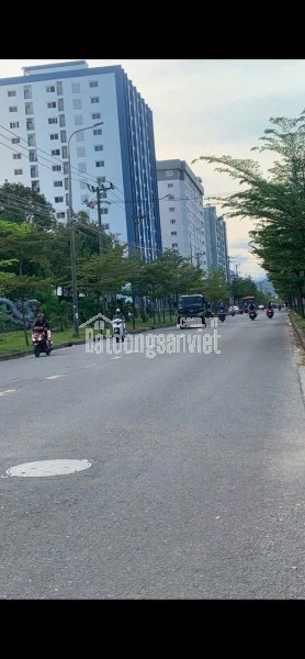Chính chủ bán nhà MT Hồ Tùng Mậu – Hòa Minh- liên chiều.
– DT > 100m², đường 10m5, vỉa hè 4m
– Sát