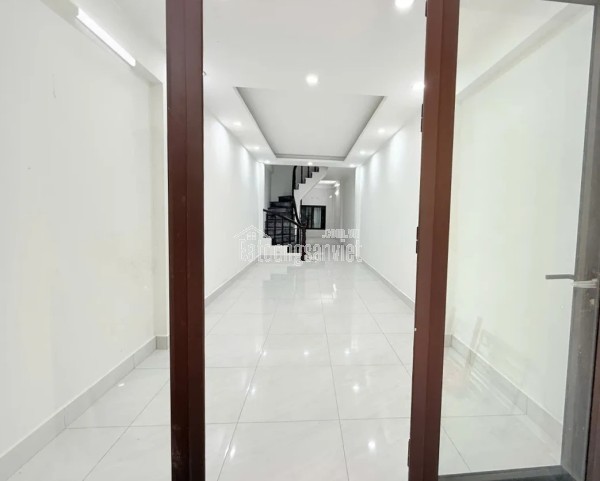 NHÀ ĐẸP Lĩnh Nam 50m2, 4 Tầng, Sổ Đỏ, Giá TỐT - Gọi Xem Ngay!