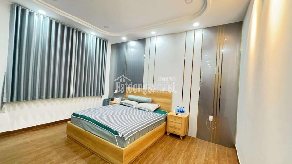 Cho thuê gấp mặt bằng kinh doanh Mặt tiền Nguyễn Trãi Quận 5 TP.HCM