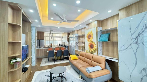 Cho thuê gấp mặt bằng kinh doanh Mặt tiền Nguyễn Trãi Quận 5 TP.HCM