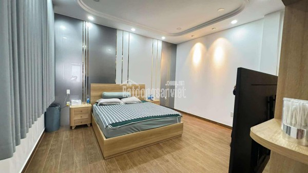 Cho thuê gấp mặt bằng kinh doanh Mặt tiền Nguyễn Trãi Quận 5 TP.HCM