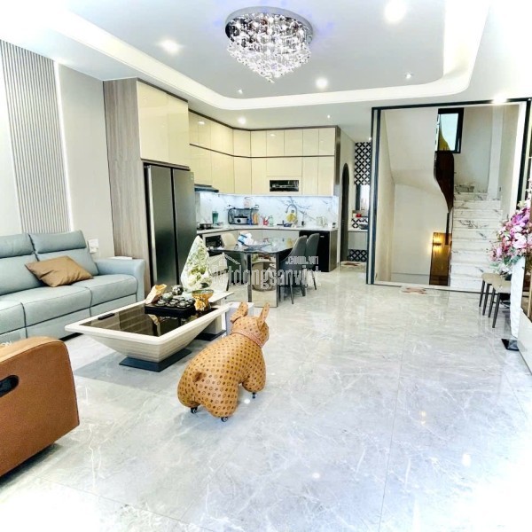5 Tỷ nhỉnh: VĨNH VIỄN Quận 10, 3mx11m, 4 tầng 4 Phòng ngủ Full nội thất Ở ngay Thuê liền 0933910039