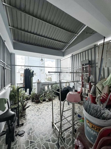 NHÀ 5 TẦNG TÔN ĐẢN QUẬN 4 – GIÁ CHỈ 5 TỶ – NGAY TRUNG TÂM – Ở NGAY HOẶC KHAI THÁC CHDV