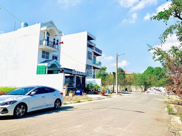 NGỘP BANK BÁN GẤP LÔ ĐẤT 150M2 NGAY MẶT TIỀN ĐƯỜNG HUỲNH VĂN LŨY