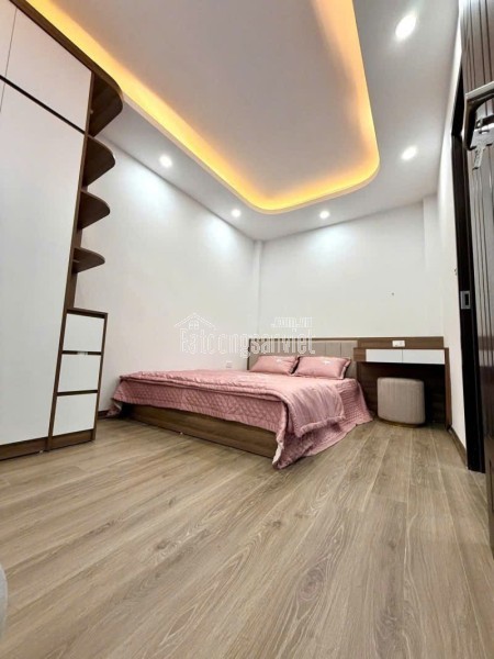 BÁN NHÀ MỚI NGAY NHỔN-ĐẦY ĐỦ NỘI THẤT-OTO ĐỖ CỬA.