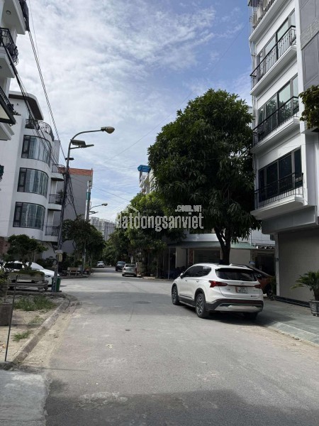 BÁN NHÀ MỚI NGAY NHỔN-ĐẦY ĐỦ NỘI THẤT-OTO ĐỖ CỬA.