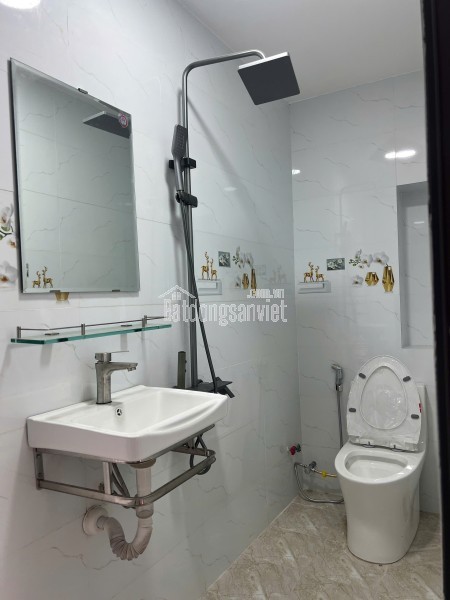 Nhà góc 2 tầng (7.7x13m) gần mặt tiền Dương Bá Trạc P1Q8. Giá 6.2 tỷ