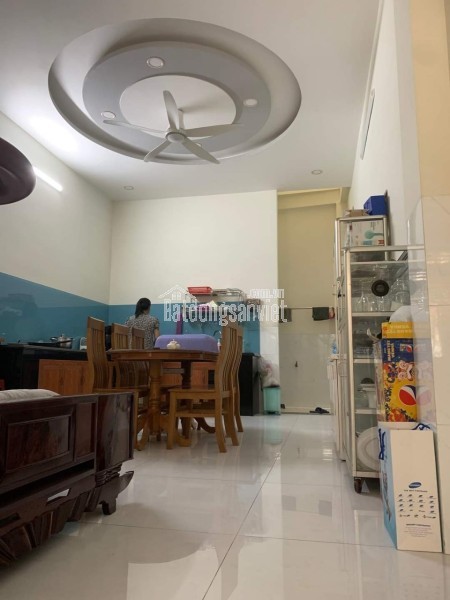 Nhà 2 tầng sạch, đẹp ở ngay  p8 quận 8 giá 7.x tỷ