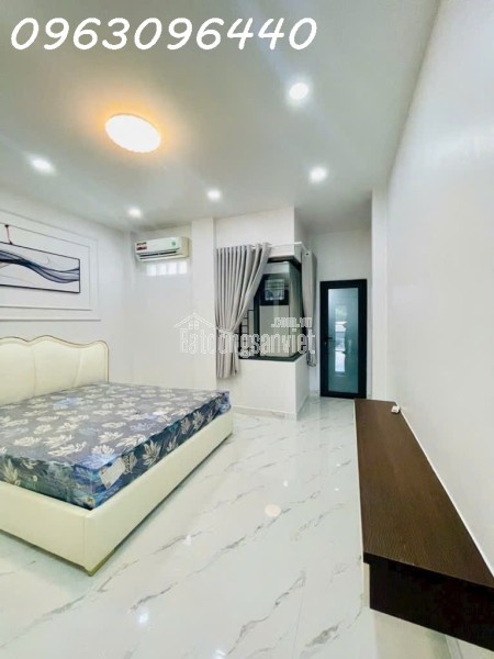 Chính chủ bán nhà 4 tầng hẻm xe hơi gần Phú Mỹ Hưng, sổ hồng riêng hoàn công đầy đủ