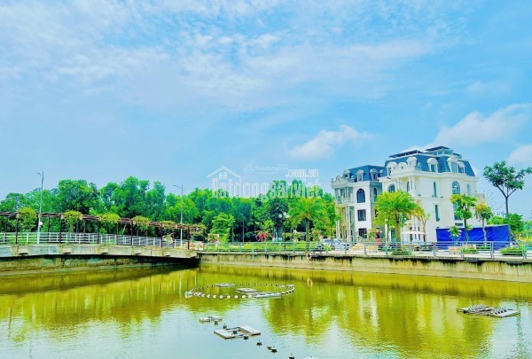 Cần bán 90m2 đất Khu đô thị biển Hải Hòa, Nghi Sơn,TH đường 17.5m giá chỉ 2Tỷ090. LH 0969 346 836