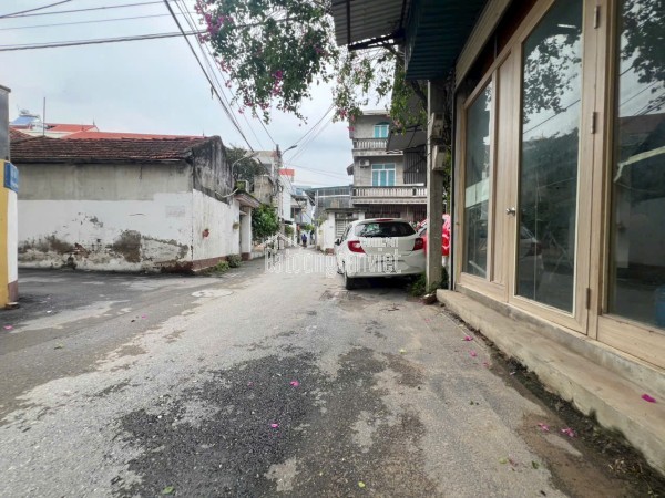 BÁN MẢNH ĐẤT HOÀI ĐỨC - ĐỨC THƯƠNG LÔ GÓC 2 THOÁNG, OTO VÀO ĐẤT - GIÁ TỐT