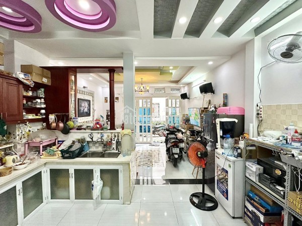 Bán ngôi nhà hẻm xe hơi Phạm Văn Đồng Quận Bình Thạnh DT 45m2