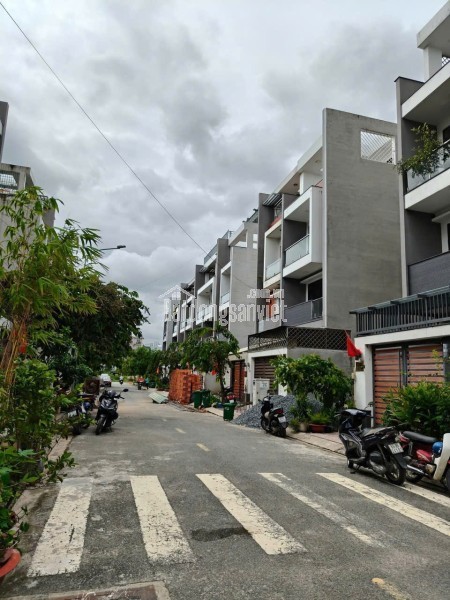 BÁN NHÀ XƯỞNG 685M² HẺM 1 TÂN THỚI NHẤT 08, Q.12 GẦN KÊNH THAM LƯƠNG