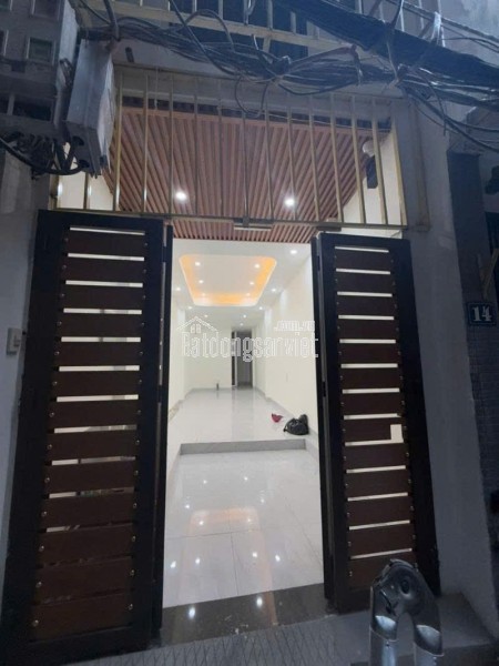 Nhà Nghĩa Tân, Cầu Giấy, DT 68m, 9 tầng , cầu thang máy, mặt ngõ oto tránh thuận tiện kinh doanh.