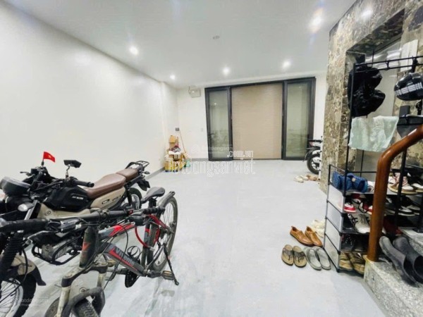Bán nhà ngõ Tây Sơn, Đống Đa. 45m2 x 7 tầng, 7 phòng ngủ. Sổ đỏ chính chủ. Giá 14.3 tỷ.