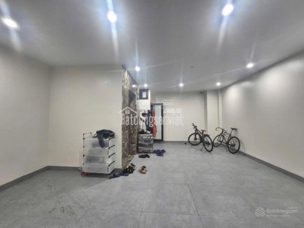 Bán nhà ngõ Tây Sơn, Đống Đa. 45m2 x 7 tầng, 7 phòng ngủ. Sổ đỏ chính chủ. Giá 14.3 tỷ.