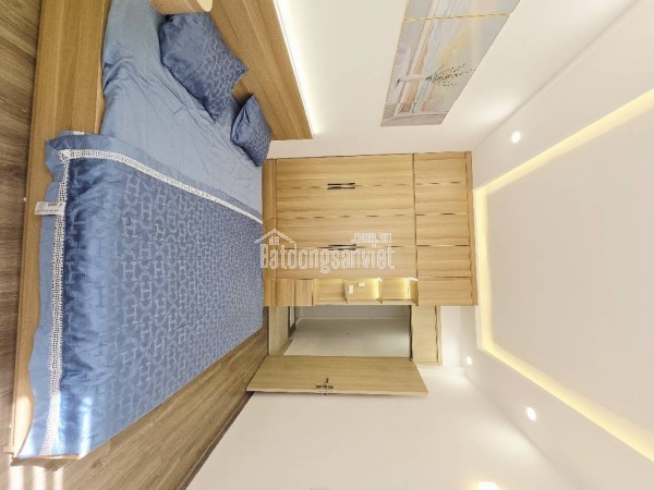 NHÀ DÂN XÂY 5 TẦNG FULL - CÓ HOÀN CÔNG - GẦN PHỐ - NGÕ RỘNG THOÁNG - NỘI THẤT SANG XỊN & CHỦ TẶNG
