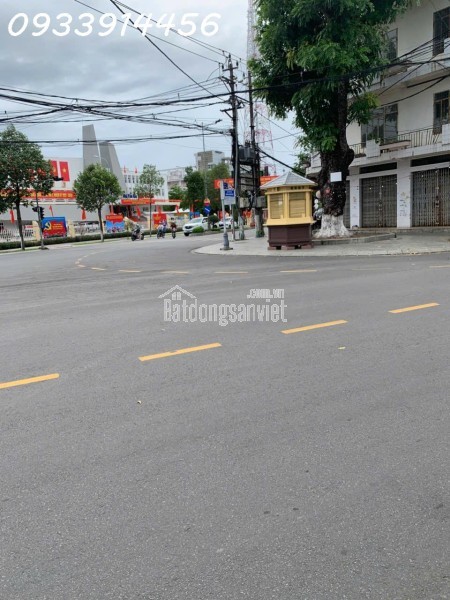 NHÀ MẶT PHỐ HÙNG VƯƠNG, TP QUẢNG NGÃI GIÁ CHỈ 4.2 TỶ - SỔ HỒNG RIÊNG