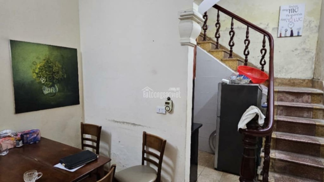 Bán nhà phân lô mặt phố sát bưu điện Hà Đông, 3 tầng, chỉ 9.x tỉ