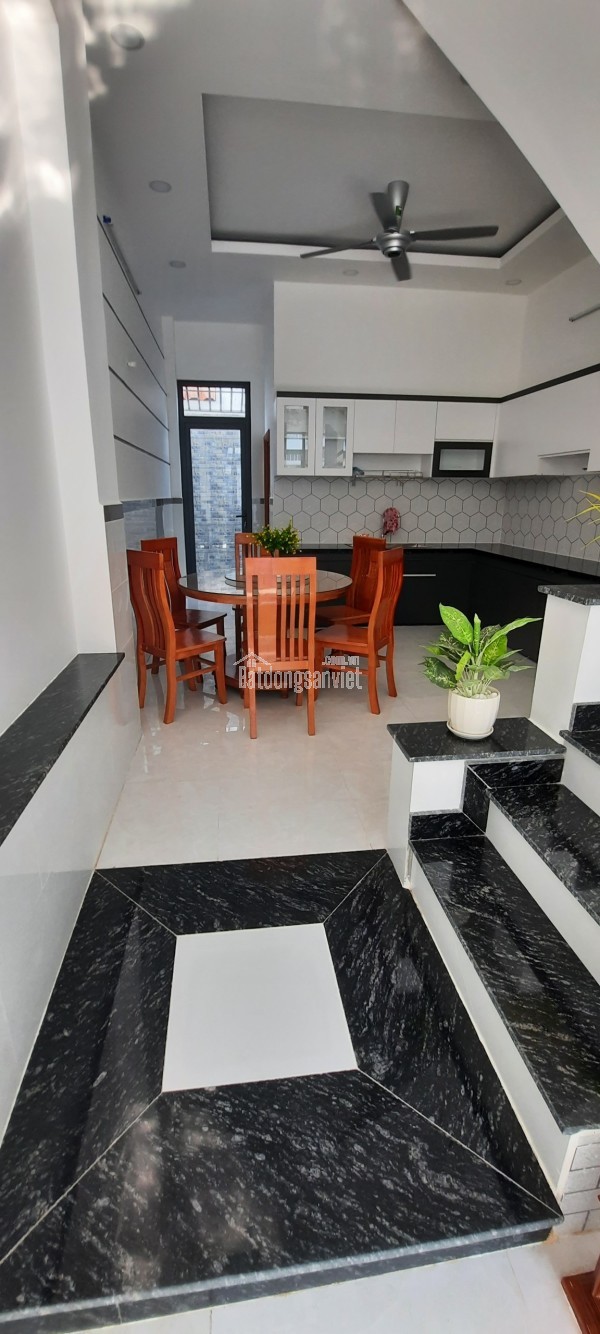 Bán nhà mới Trệt 2lầu đường số 6 Linh Xuân Thủ Đức TPHCM ,LH 0909428959.