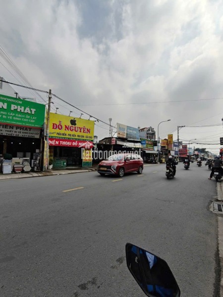 NHÀ MẶT TIỀN LÝ THƯỜNG KIỆT TT HÓC MÔN KHU NGÂN HÀNG CHỈ 12 TỶ
