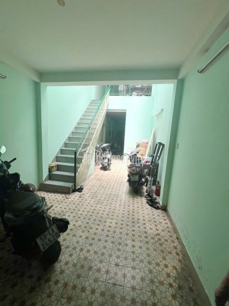 Nhà mới 3 mặt hẻm, nở hậu đường Phạm Thế Hiển P5Q8. Giá chỉ 4,45 tỷ TL