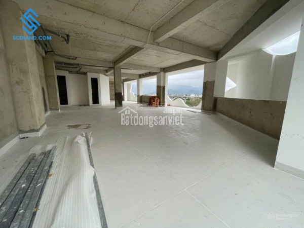 CHO THUÊ MẶT BẰNG MỚI XÂY 3 TẦNG – GÓC 2 MẶT TIỀN ĐƯỜNG VÀNH ĐAI – VIEW SÔNG MÁT MẺ – KĐT VCN