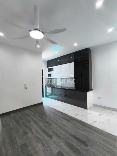 Bán nhà cực đẹp Thịnh Liệt, 6 tầng thang máy, ngõ 3 gác, 33m2, MT 4.2m giá 8.95 tỷ