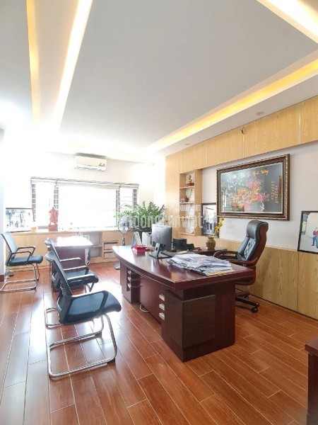 Vị trí ngõ 92 to rộng đẹp nhất tuyến phố Nguyễn Khánh Toàn, ngõ ô tô tránh, nhà mình cách ô tô