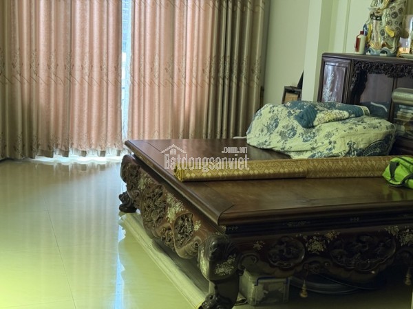 Vị trí ngõ 92 to rộng đẹp nhất tuyến phố Nguyễn Khánh Toàn, ngõ ô tô tránh, nhà mình cách ô tô