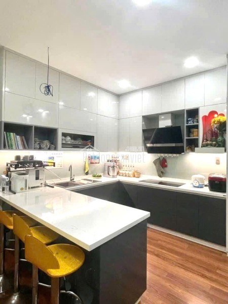Siêu Phẩm 4 Tầng Mặt Tiền Kinh Doanh 117m² – Ngay Chợ Đêm Man Thiện – Đường 30m – chỉ 18.9 Tỷ