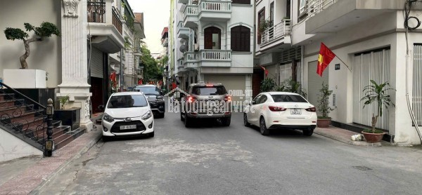 Bán nhà Nguyễn Văn Cừ 37m 7 tầng thang máy, Gara ô tô hơn 13 tỷ