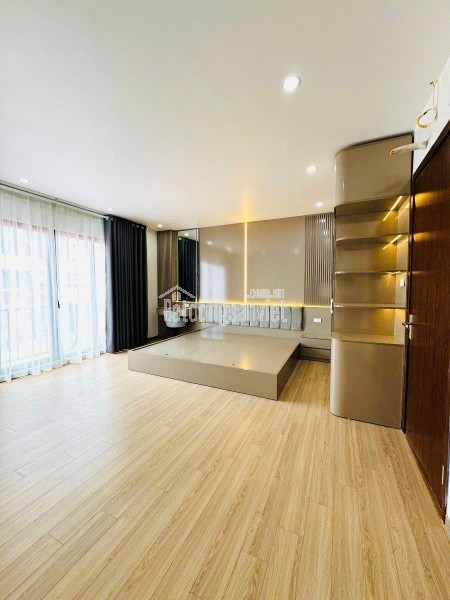 Bán nhà Thạch Bàn 50m 5 tầng Mt4.4m lô góc, oto giá 12.7 tỷ