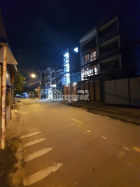 .Bán nhà góc 2 mặt tiền đường 11 trường thọ thủ đức,TPHCM LH 0909428959.