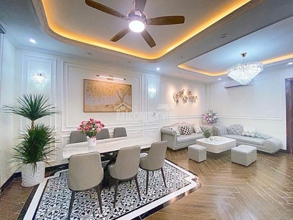 Chính chủ bán nhà phố Bà Triệu – 5 tầng, 60m², cách mặt phố chỉ 15m, giá tốt 10.5 tỷ