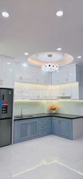 Bán Gấp Nhà Hẻm Dien Tich To Huỳnh Tấn Phát, Quận 7: 76m2, 3 Tầng, 5PN, Đông, Giá 6.8 Tỷ,