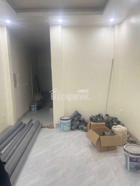 NHÀ MỚI KINH KONG ĐỊNH CÔNG -HOÀNG MAI – THOÁNG ĐẸP – NỞ HẬU – THANG MÁY – DT 40M – 6TẦNG -GIÁ