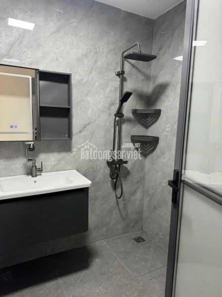Bán nhà Đàm Quang Trung 40m 6 tầng MT4.9m thang máy, lô góc hơn 9 tỷ