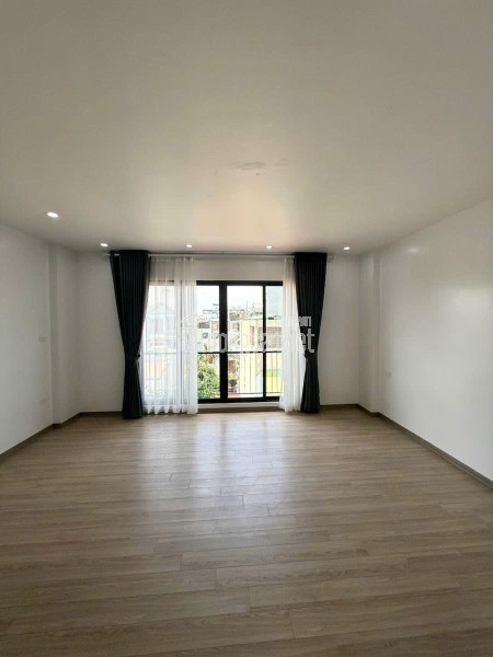 Bán nhà Đàm Quang Trung 40m 6 tầng MT4.9m thang máy, lô góc hơn 9 tỷ