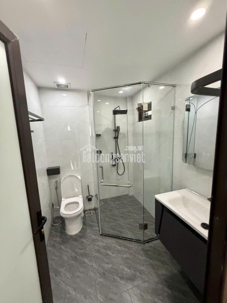 Bán nhà Đàm Quang Trung 40m 6 tầng MT4.9m thang máy, lô góc hơn 9 tỷ