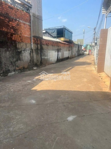 Cần bán Căn Nhà Hẻm 81 Y Wang ngay Bách Hóa Xanh
( NGÃ BA Y WANG - MAI THỊ LỰU )
cách ĐH Tây