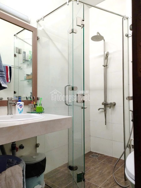 Bán (CHDV 8PN 9WC) Âu Dương Lân P2 Q8, đường 6m xe hơi, nhà cách mặt tiền vài bước chân