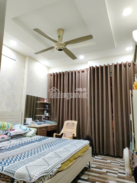 Bán (CHDV 8PN 9WC) Âu Dương Lân P2 Q8, đường 6m xe hơi, nhà cách mặt tiền vài bước chân