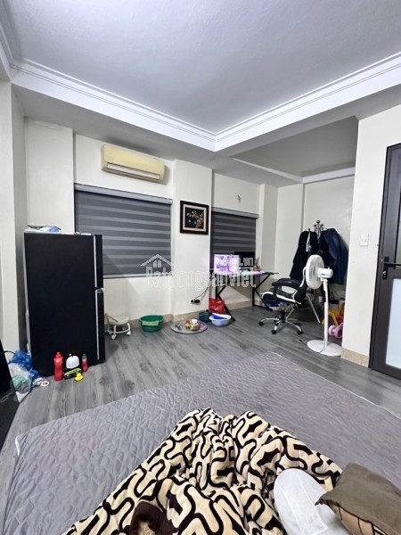 Nhà Mỹ Đình hàng hiếm, dân xây 40m2, 5 tầng, mặt tiền 5m, gần ô tô