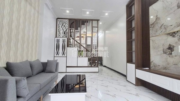 Nhà đẹp phố Thanh Lân - 44m2 x 6pn, cách mặt phố 15m - nhỉnh 8 tỷ