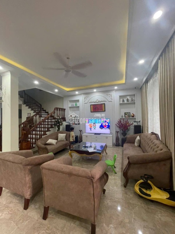 Bán Biệt Thự KĐTM Phú Lương- Hà Đông Full Nội Thất Vip Vỉa Hè Rộng 200m², 240m2 Giá Nhỉnh 40 Tỷ